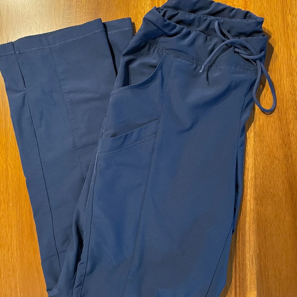 MedCouture Scrub Set Size S